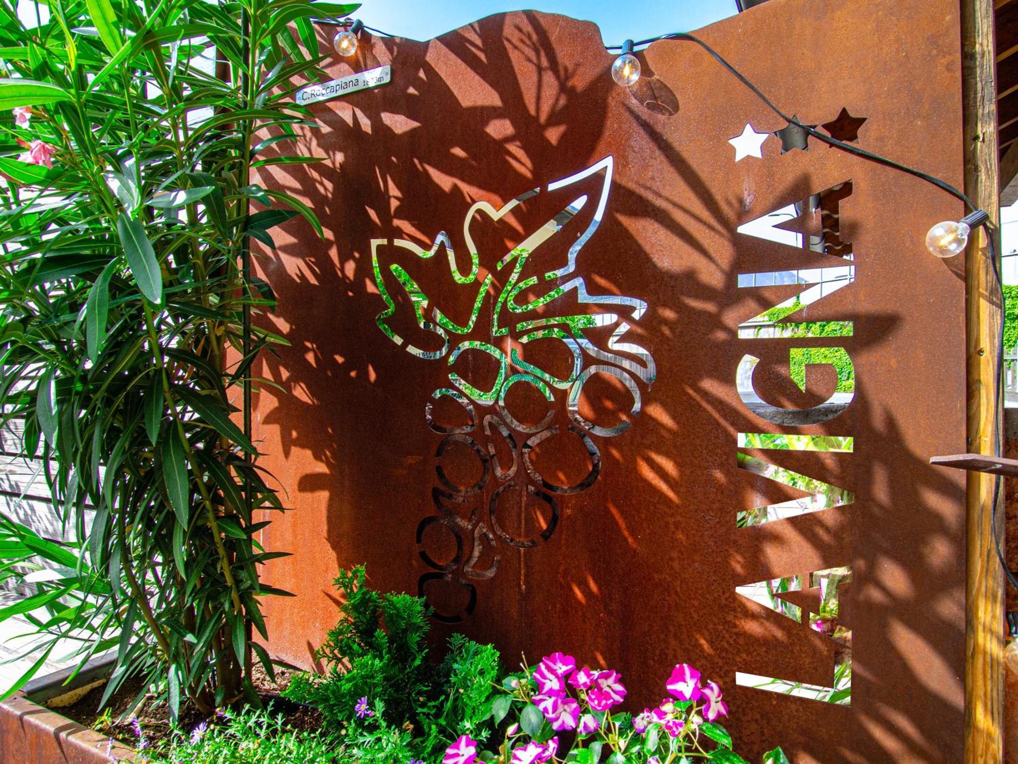 Hotel Garni La Vigna - Adult Friendly San Michele allʼAdige エクステリア 写真
