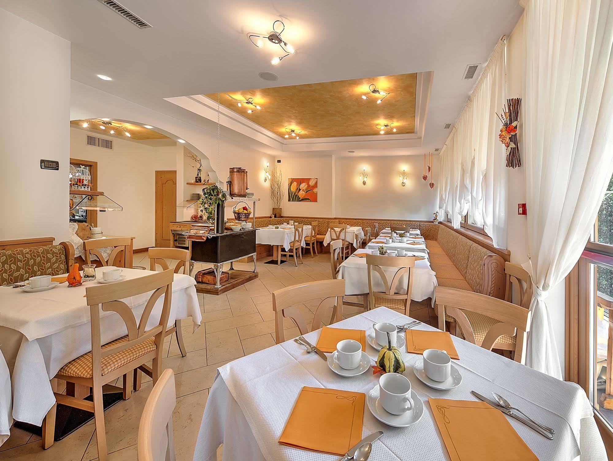 Hotel Garni La Vigna - Adult Friendly San Michele allʼAdige エクステリア 写真