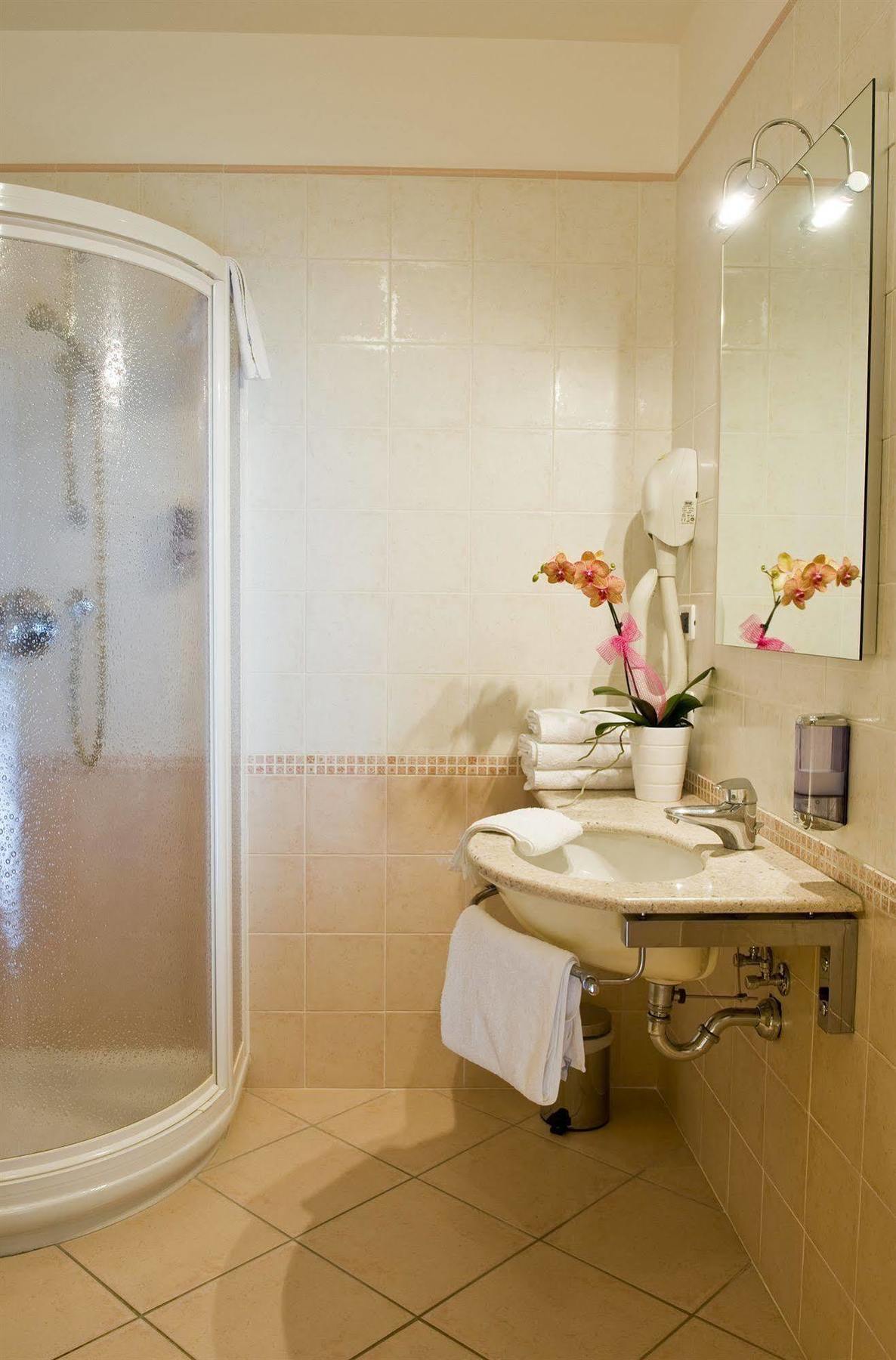 Hotel Garni La Vigna - Adult Friendly San Michele allʼAdige エクステリア 写真